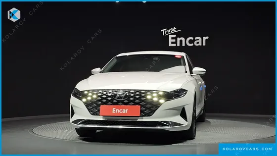 HYUNDAI GRANDEUR LE BLANC