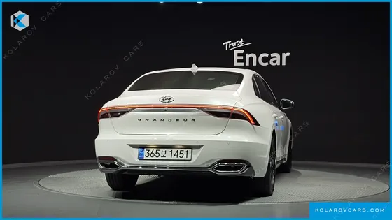 HYUNDAI GRANDEUR LE BLANC