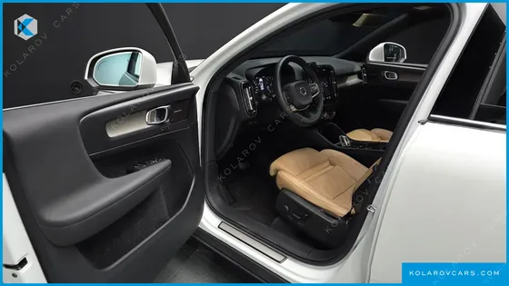 VOLVO XC40 T4 INSCRIPTION
