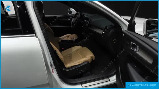 VOLVO XC40 T4 INSCRIPTION