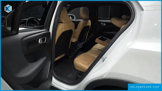 VOLVO XC40 T4 INSCRIPTION