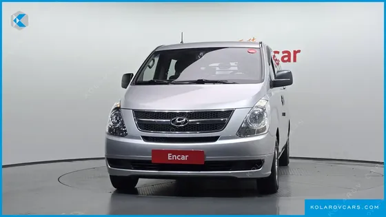 HYUNDAI STAREX 5-SEATER VAN
