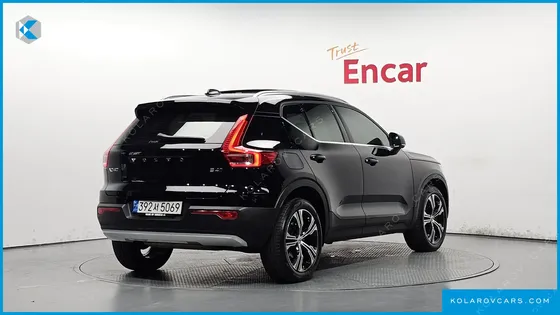 VOLVO XC40 B4 INSCRIPTION