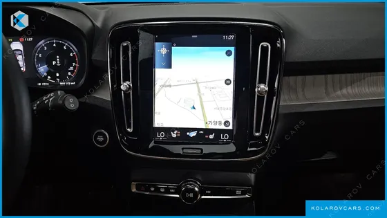 VOLVO XC40 B4 INSCRIPTION