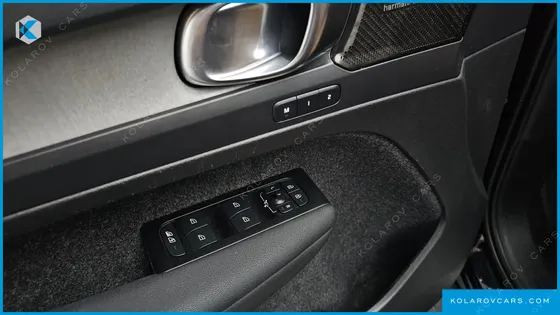 VOLVO XC40 B4 INSCRIPTION