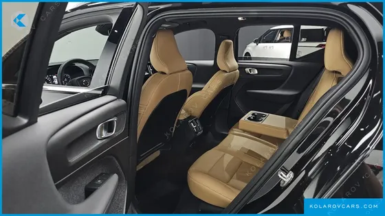 VOLVO XC40 B4 INSCRIPTION