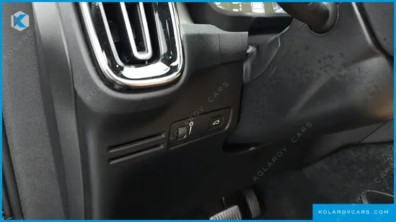 VOLVO XC40 B4 INSCRIPTION