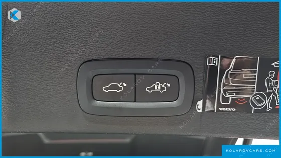 VOLVO XC40 B4 INSCRIPTION