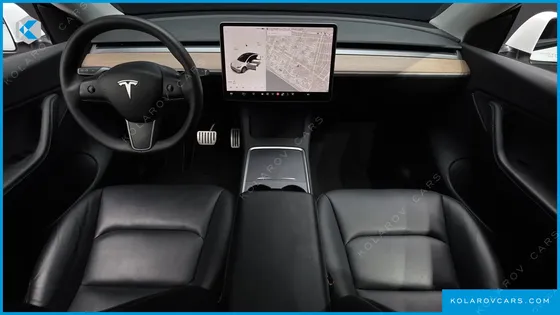 TESLA MODEL Y STANDARD RANGE RWD