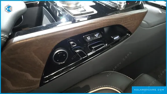 GENESIS G90 5.0 AWD