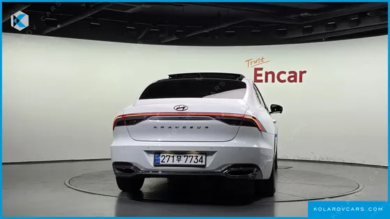 HYUNDAI GRANDEUR LE BLANC