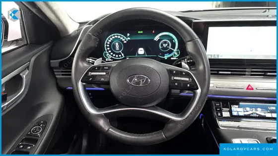 HYUNDAI GRANDEUR LE BLANC