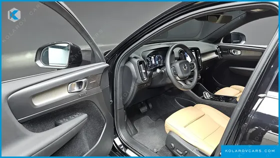 VOLVO XC40 T4 INSCRIPTION