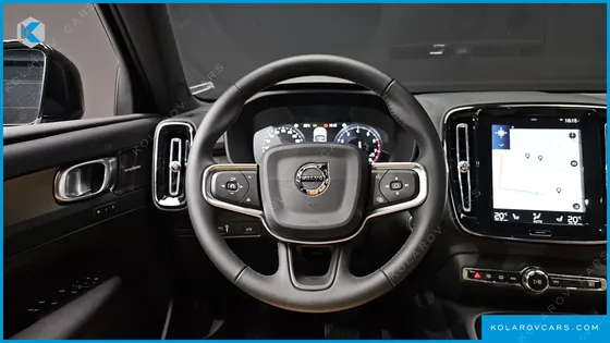 VOLVO XC40 T4 INSCRIPTION