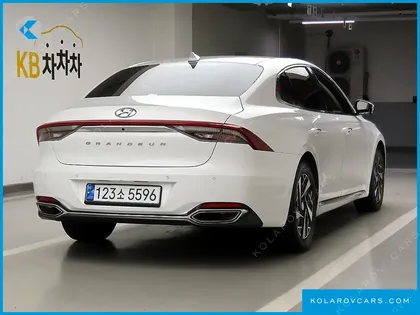 HYUNDAI GRANDEUR LE BLANC