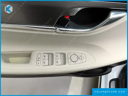 HYUNDAI GRANDEUR LE BLANC