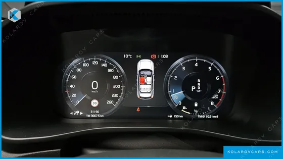 VOLVO XC40 B4 R-DESIGN