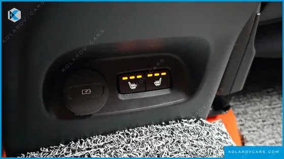 VOLVO XC40 B4 R-DESIGN