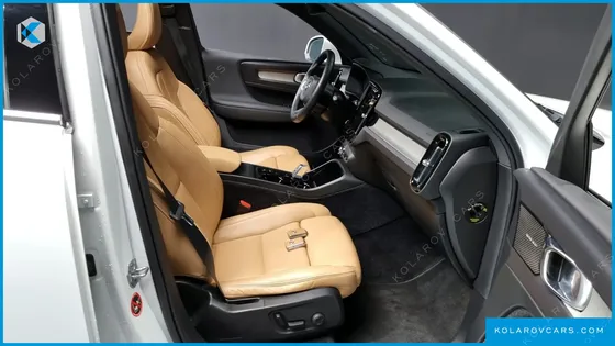 VOLVO XC40 T4 INSCRIPTION