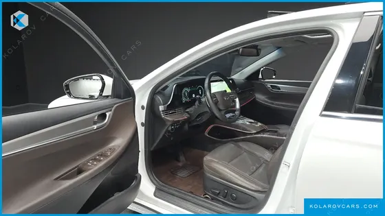 HYUNDAI GRANDEUR PREMIUM CHOICE