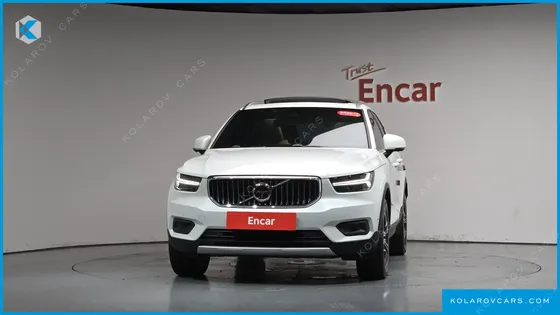VOLVO XC40 T4 INSCRIPTION