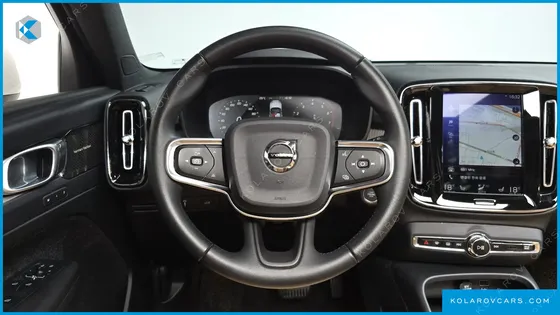 VOLVO XC40 T4 INSCRIPTION