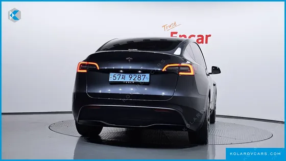 TESLA MODEL Y RWD