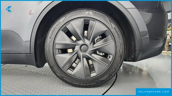 TESLA MODEL Y RWD