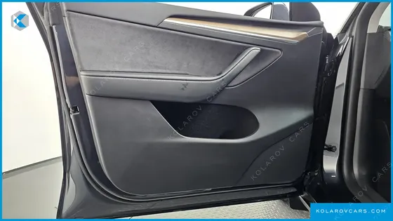 TESLA MODEL Y RWD