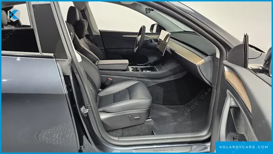 TESLA MODEL Y RWD