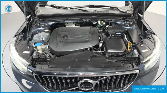 VOLVO XC40 B4 INSCRIPTION