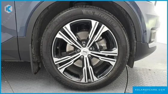 VOLVO XC40 B4 INSCRIPTION