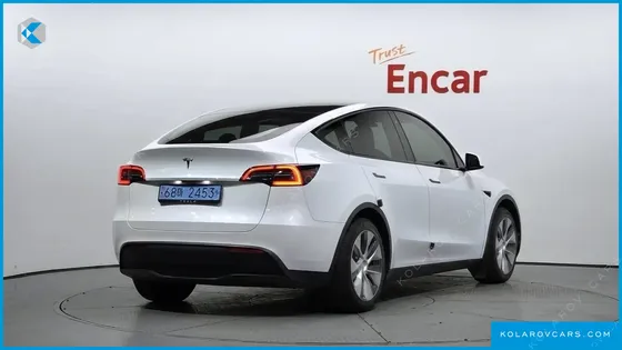 TESLA MODEL Y RWD