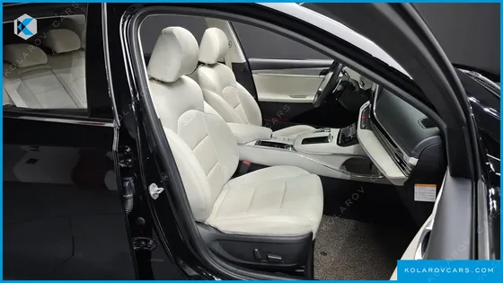 HYUNDAI GRANDEUR LE BLANC