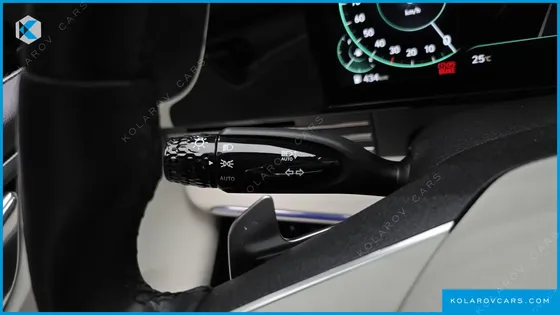 HYUNDAI GRANDEUR LE BLANC