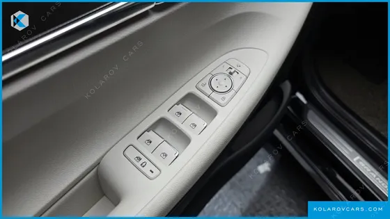 HYUNDAI GRANDEUR LE BLANC