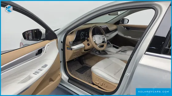 HYUNDAI GRANDEUR CALLIGRAPHY