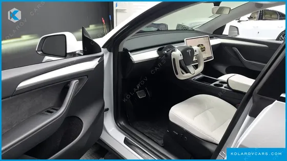 TESLA MODEL Y RWD