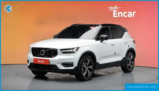 VOLVO XC40 T4 R-DESIGN