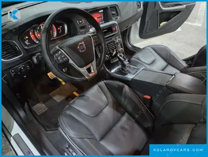 VOLVO S60 T6 R-DESIGN