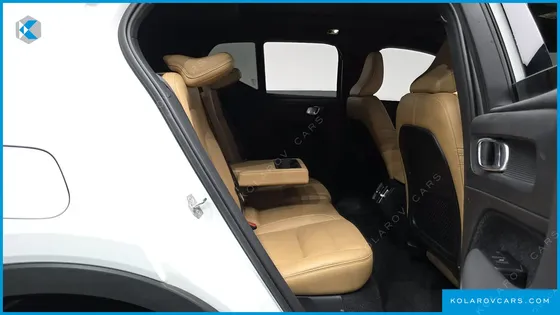 VOLVO XC40 B4 INSCRIPTION