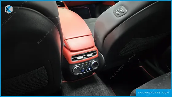 GENESIS GV70 2.5T GASOLINE 2WD