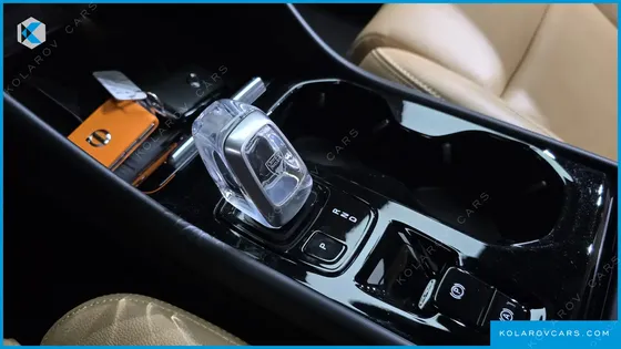 VOLVO XC40 B4 INSCRIPTION