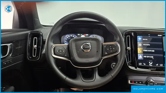 VOLVO XC40 B4 INSCRIPTION