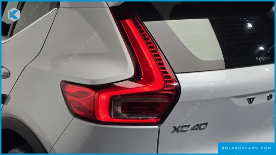 VOLVO XC40 B4 INSCRIPTION