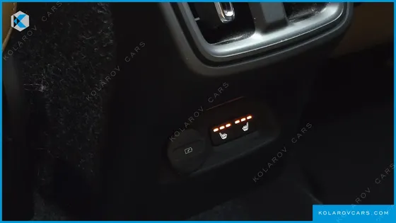 VOLVO XC40 B4 INSCRIPTION