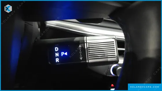 HYUNDAI GRANDEUR 2,5 GASOLINE 2WD