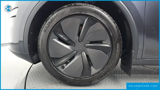 TESLA MODEL Y PREMIUM RWD