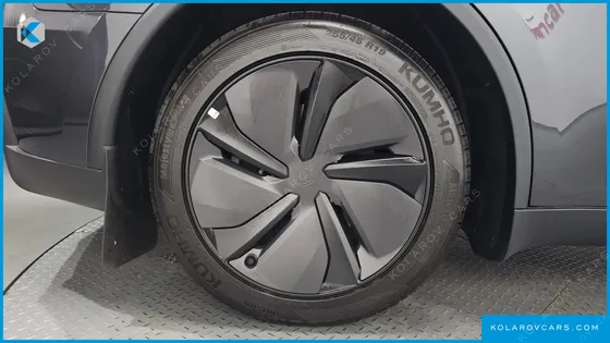 TESLA MODEL Y PREMIUM RWD