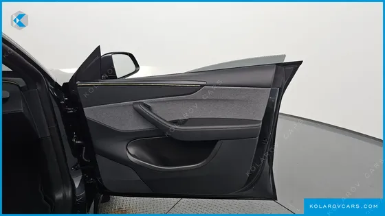 TESLA MODEL Y PREMIUM RWD
